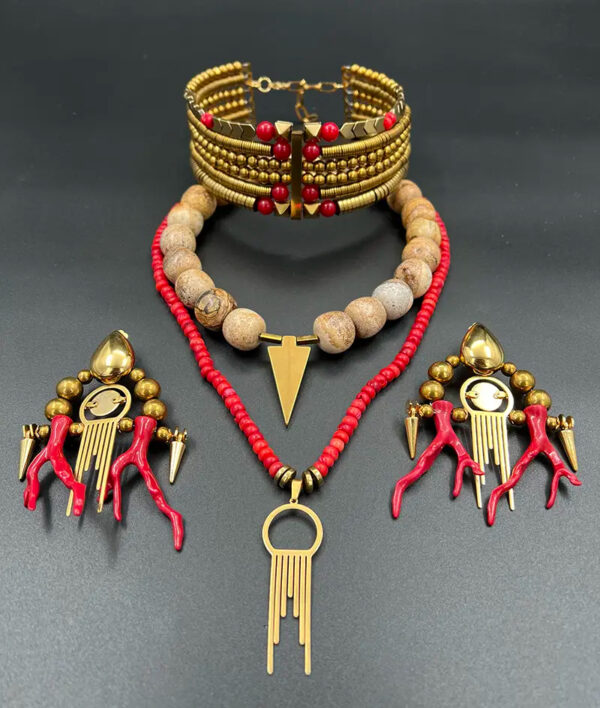 Choker with corals - Image 3