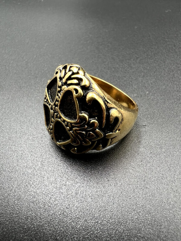 Gold quatro ring